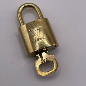 100% Authentic and pre loved Louis Vuitton - RARE Gold Lock and Key set #233